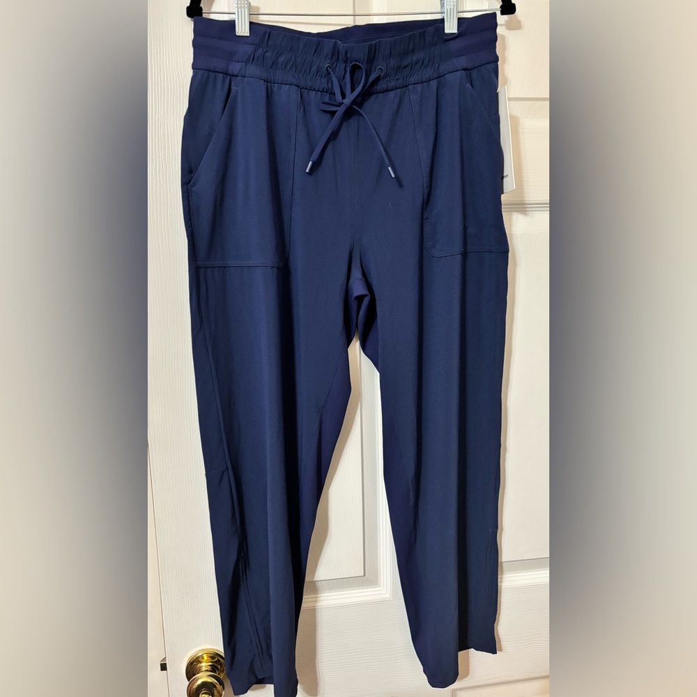 Lululemon Beyond the Studio crop navy size 10 NWT